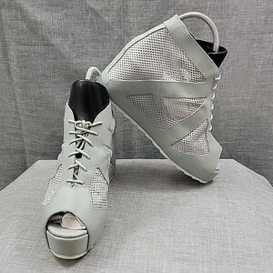 Puma by Hussein Chalayan Hakkoda Gray Wedge Lace-Up Peep Toe SneakerWomen's SZ 9